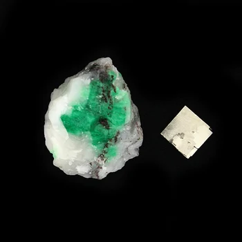 Ultra-fine mineraliniai kristalai emerald green natūralių neapdorotų akmenų ženklų kolekcionieriams rūdos mėginių be optimizavimo 37