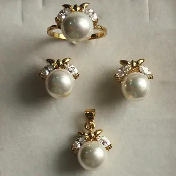 Išgalvotas papuošalų rinkinys 10mm white shell perlų,žiedas, pakabukas & stud auskarai