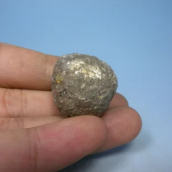 Natūralus mineralinis pyrite krištolo rutulį grubus mokslo mineralinių egzempliorių mokymo egzempliorių Kistler kolekcija