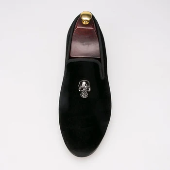 Subtilus mažai pagrindinių kaukolė sagtis Carrefour aksomo vestuvių batai pokylių rinkiniai vyriški batai sapato socialinės masculino