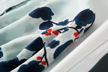 2018 m. naujas gaivus ir elegantiškas šilko šviesiai mėlynos spalvos, ilgas rankovėmis šilko marškinėliai Kuma Kuma slyvų liukas OLIS ventiliatorius pagal amžių