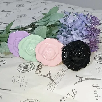 80pcs/daug Juodos spalvos Gėlių Formos Kosmetikos Kompaktiškas Konteinerių, Tuščias Eyeshadow Milteliai Atveju su Veidrodžiu, 20,5 mm Kompaktiškas Eyeshadow