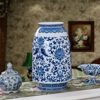 Jingdezhen keraminių ranka-dažytos porceliano vaza gėlių šiuolaikinių Kinų stiliaus apdaila, apdailos mėlynos ir baltos spalvos lotus b