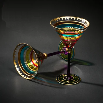 Prabangus kokteilis Įvairių spalvų stiklo taurės Unikalus Gana namų vyno stiklo baldus, stiklo