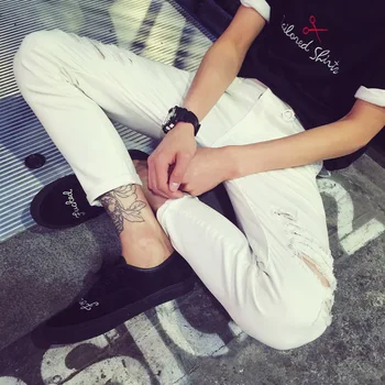 Mados 2018 Patalpų Vasaros Atsitiktinis Hip-Hop kaubojus kelnės Paaugliams žmogus jaunas baltas Neveikiančių skylę koja Liesas džinsus Vyrams Pieštuku Kelnės