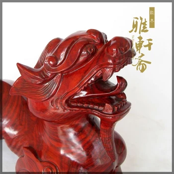 Raudonmedžio medžio drožybos amatų Namų Dekoravimo gyvūnų feng shui ornamentai, medžio masyvo Zhaocai Pixiu Wangcai verslo dovanos